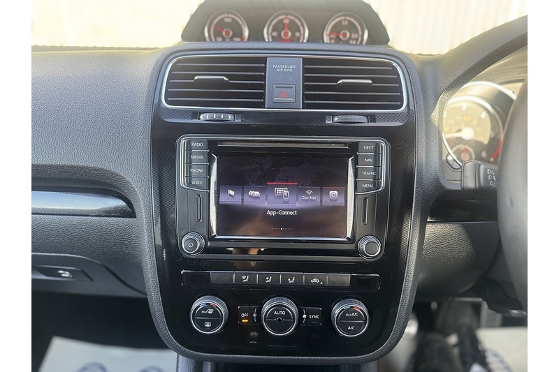 Used Volkswagen Scirocco 2016 for sale - 76157850: Photo 41