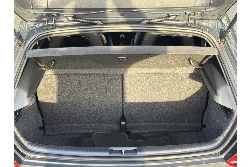 Used Volkswagen Scirocco 2016 for sale - 76157850: Photo 46