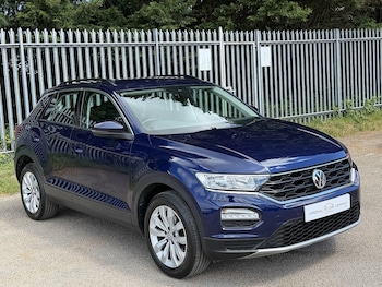 Used Volkswagen T-Roc 2019 for sale - 78521554: Photo