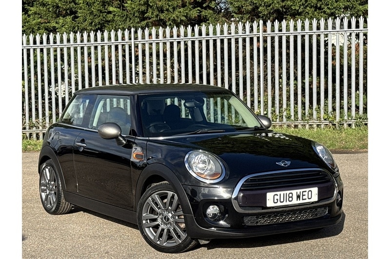 Used MINI Hatch 2018 for sale - 75728064: Photo 1