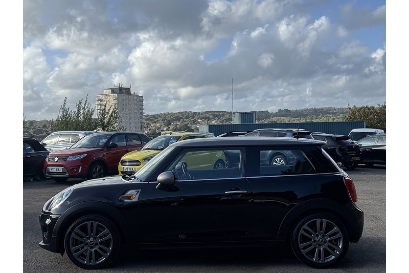 Used MINI Hatch 2018 for sale - 75728064: Photo 12