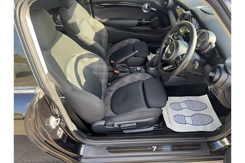 Used MINI Hatch 2018 for sale - 75728064: Photo 19