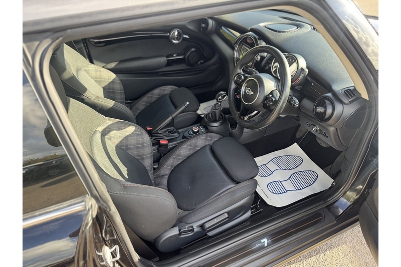 Used MINI Hatch 2018 for sale - 75728064: Photo 20
