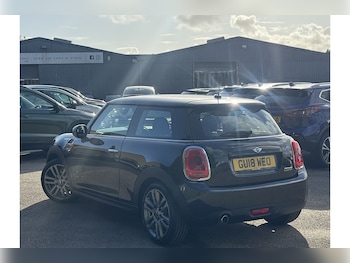 Used MINI Hatch 2018 for sale - 75728064: Photo
