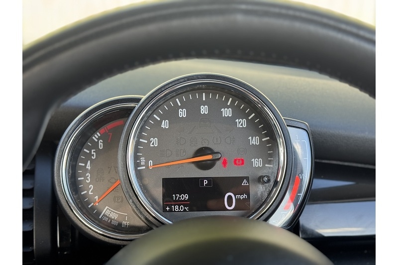 Used MINI Hatch 2018 for sale - 75728064: Photo 32