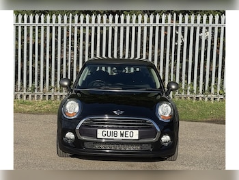 Used MINI Hatch 2018 for sale - 75728064: Photo