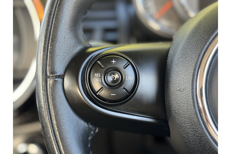 Used MINI Hatch 2018 for sale - 75728064: Photo 42