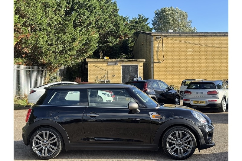 Used MINI Hatch 2018 for sale - 75728064: Photo 6