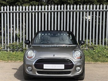 Used MINI Convertible 2018 for sale - 77917269: Photo
