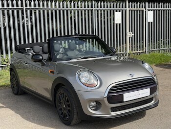 Used MINI Convertible 2018 for sale - 77917269: Photo