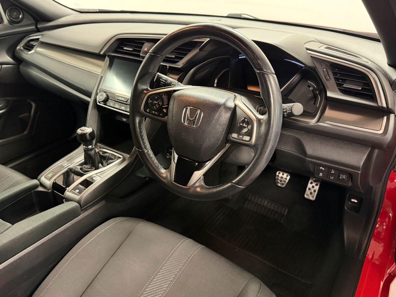 Used Honda Civic 2018 for sale - 76701595: Photo 13