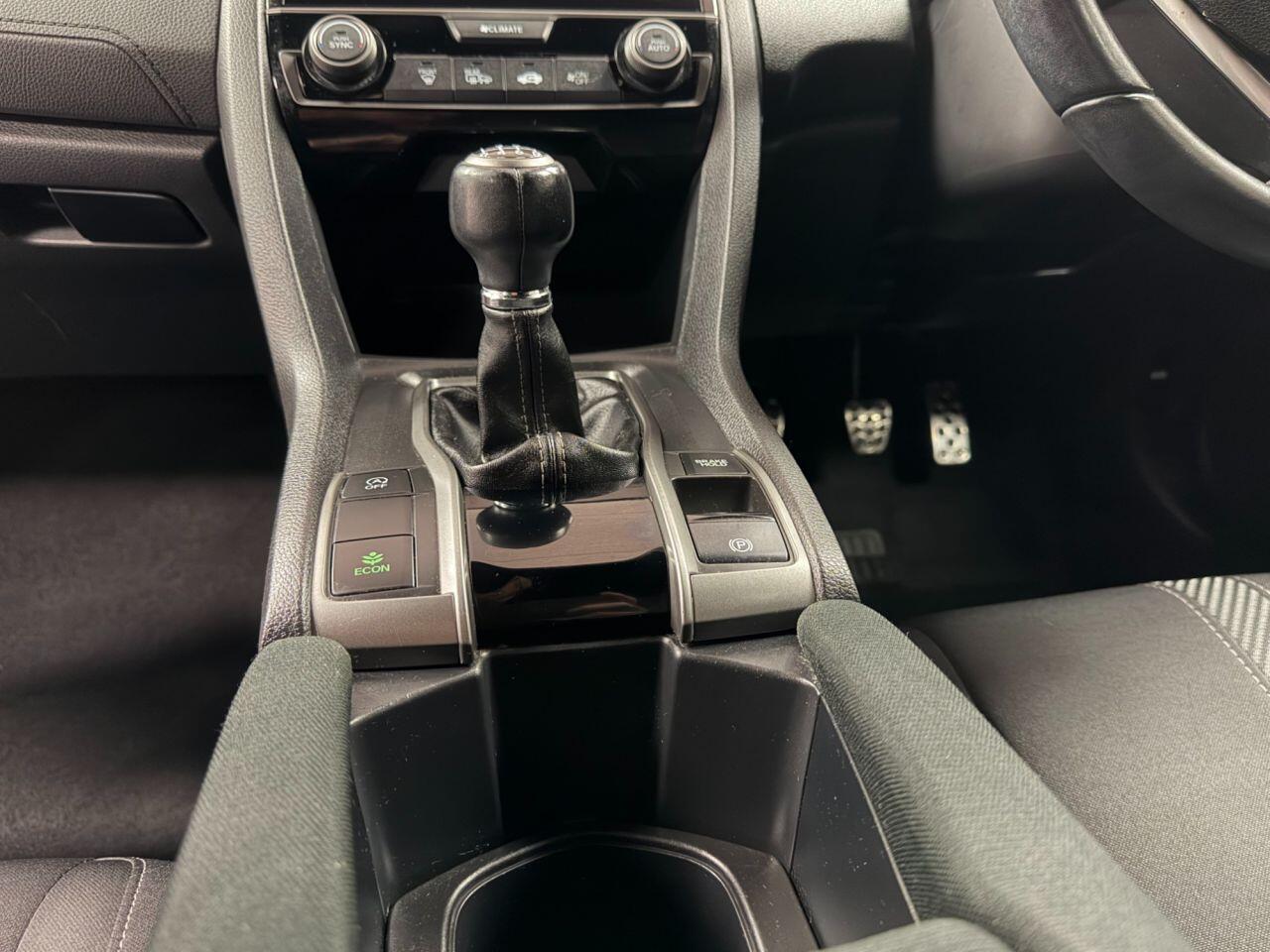 Used Honda Civic 2018 for sale - 76701595: Photo 18