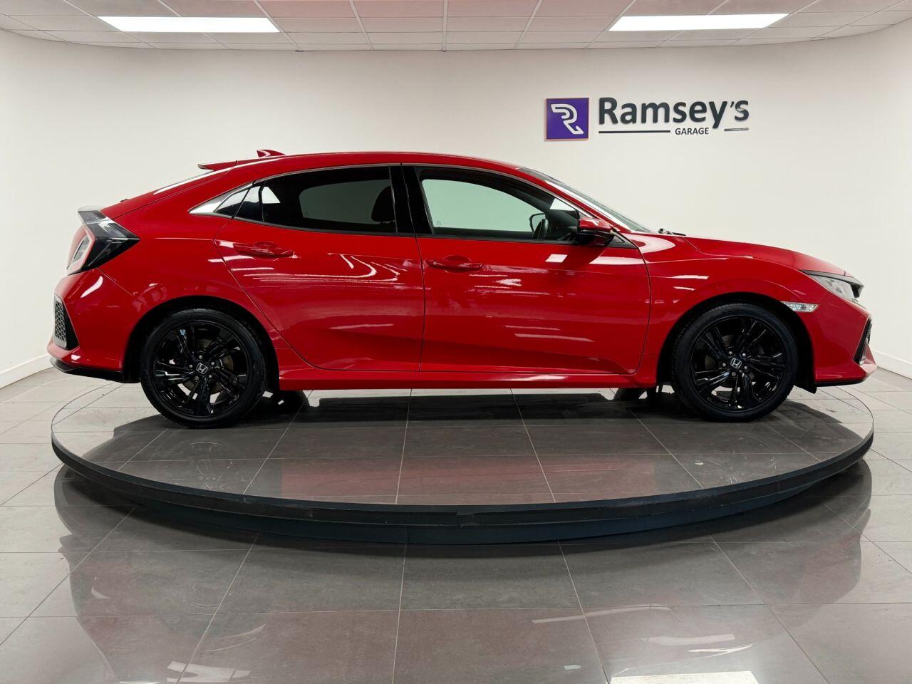 Used Honda Civic 2018 for sale - 76701595: Photo 22