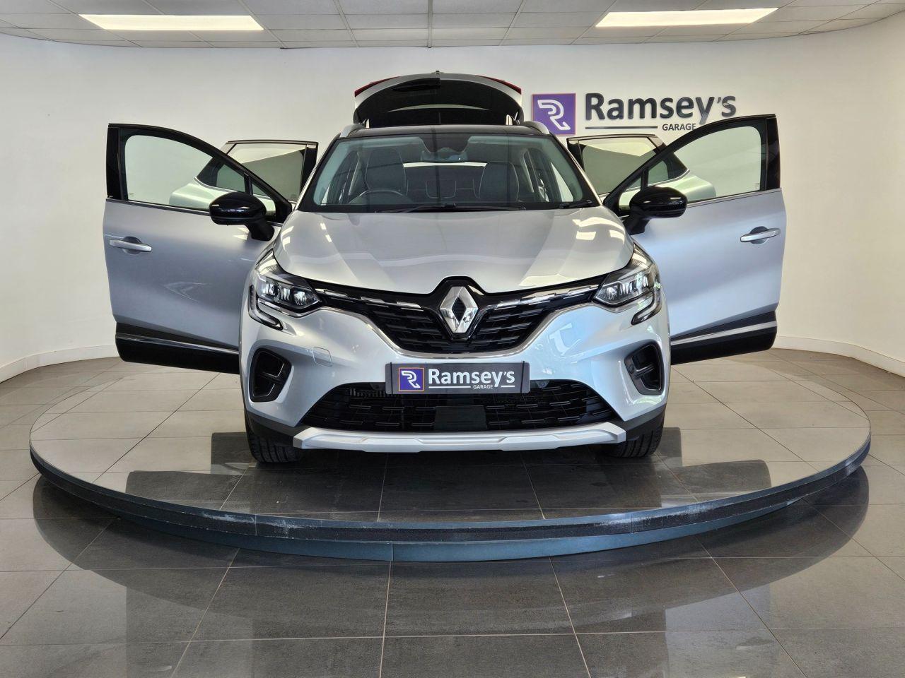 Used Renault Captur 2022 for sale - 76995077: Photo 28