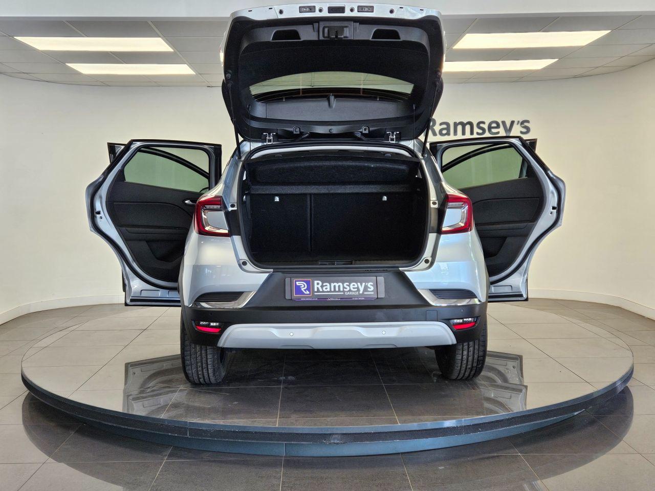 Used Renault Captur 2022 for sale - 76995077: Photo 32