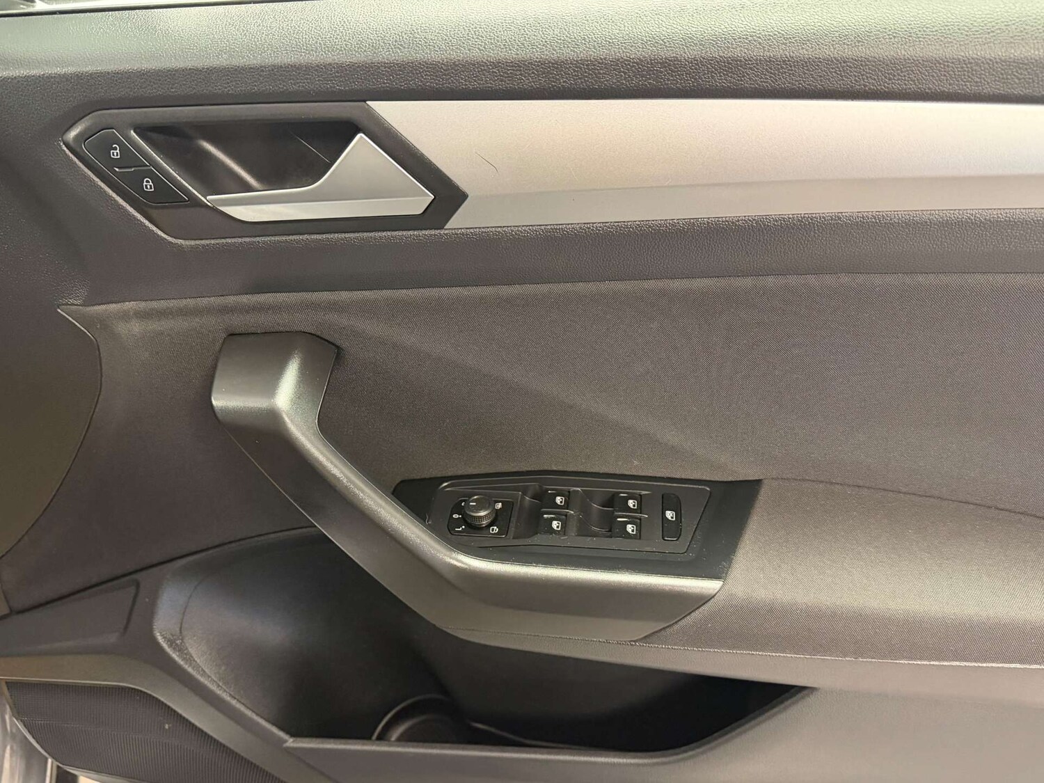 Used Volkswagen T-Roc 2022 for sale - 77506008: Photo 14