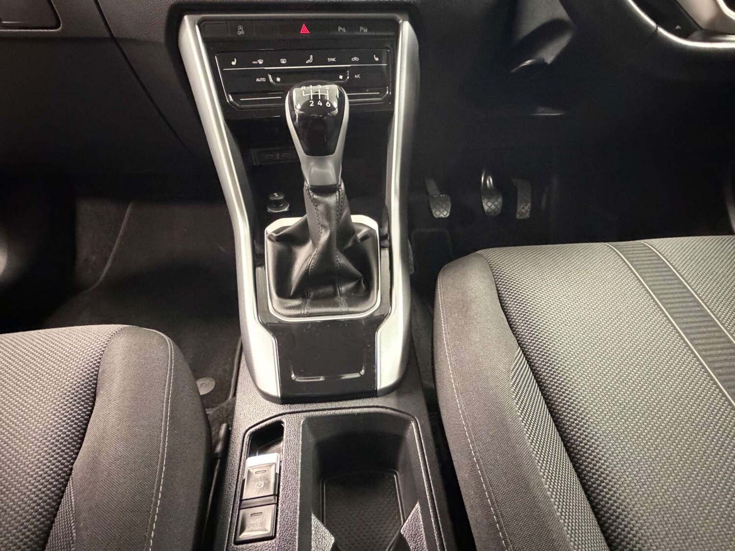 Used Volkswagen T-Roc 2022 for sale - 77506008: Photo 18