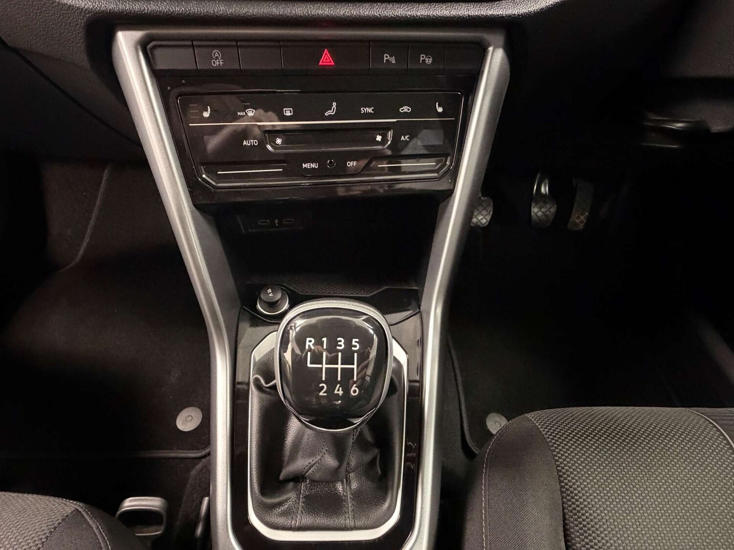 Used Volkswagen T-Roc 2022 for sale - 77506008: Photo 19