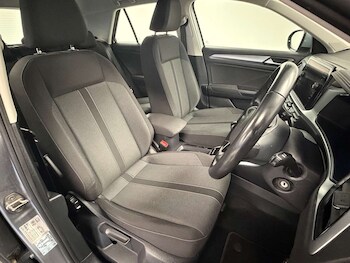 Used Volkswagen T-Roc 2022 for sale - 77506008: Photo