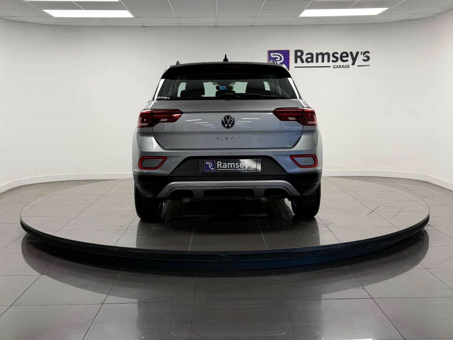 Used Volkswagen T-Roc 2022 for sale - 77506008: Photo 6