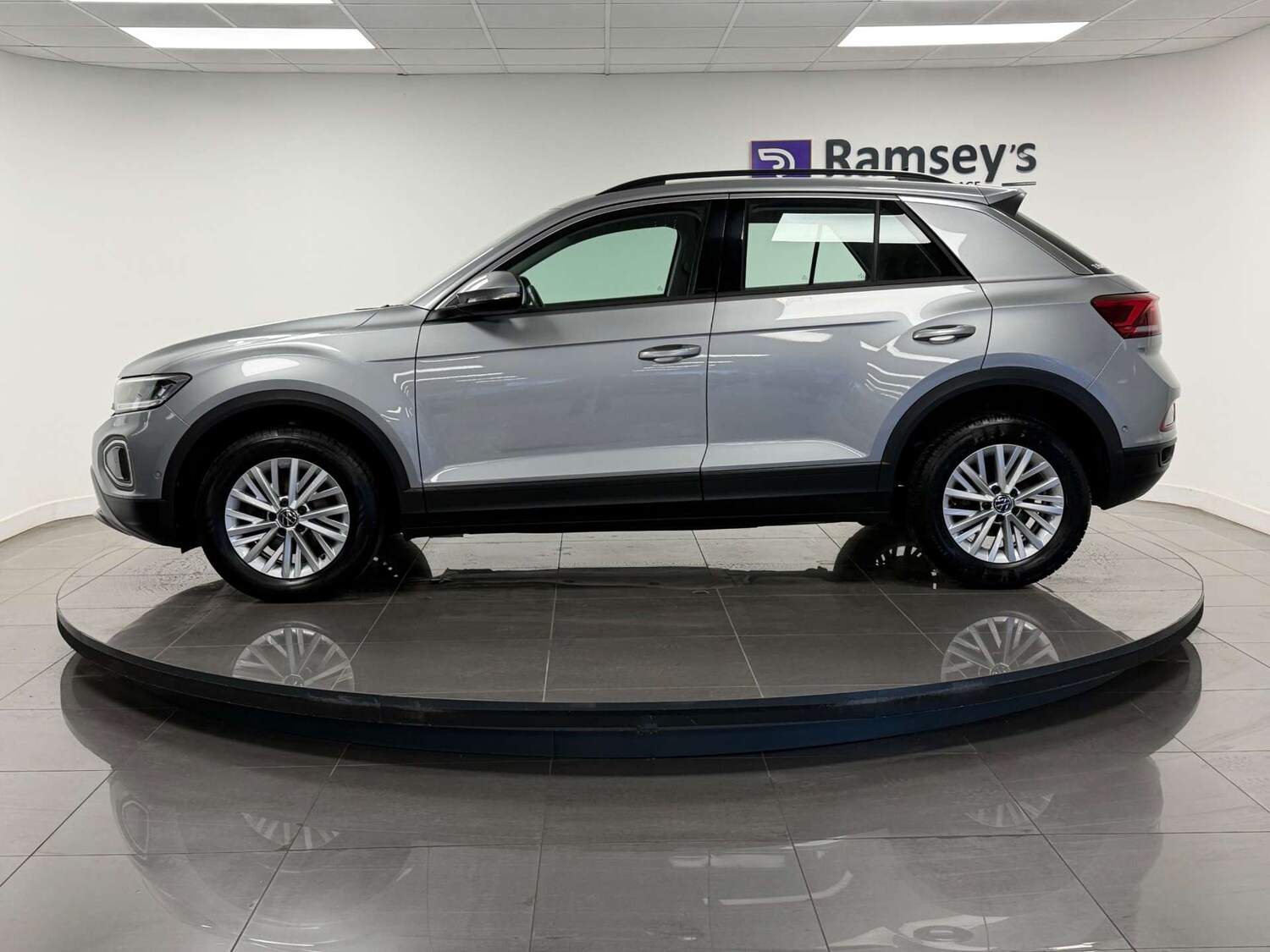 Used Volkswagen T-Roc 2022 for sale - 77506008: Photo 7