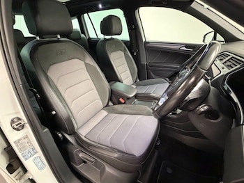 Used Volkswagen Tiguan 2019 for sale - 76700701: Photo