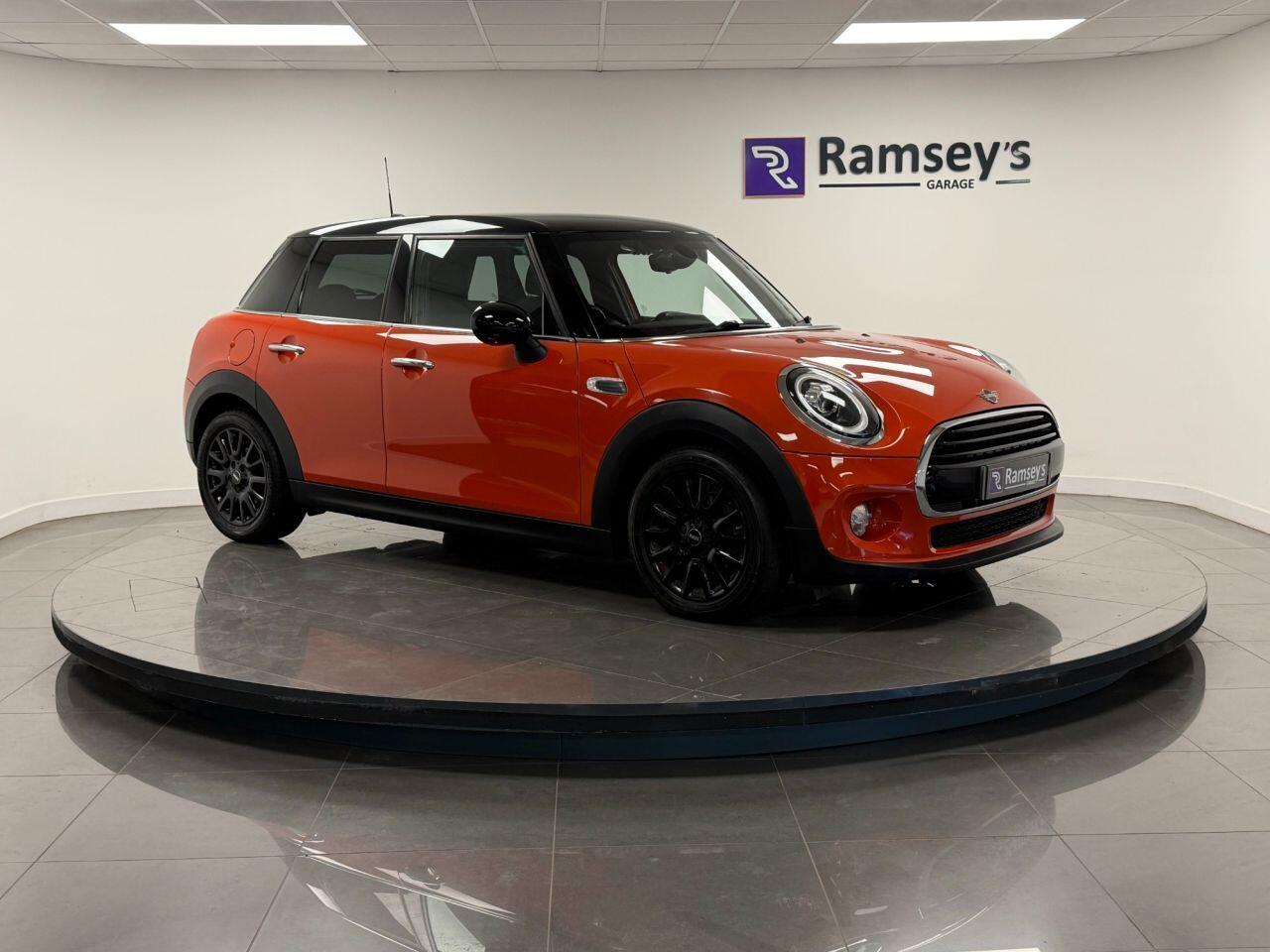 Used MINI Hatch 2018 for sale - 76913639: Photo 1