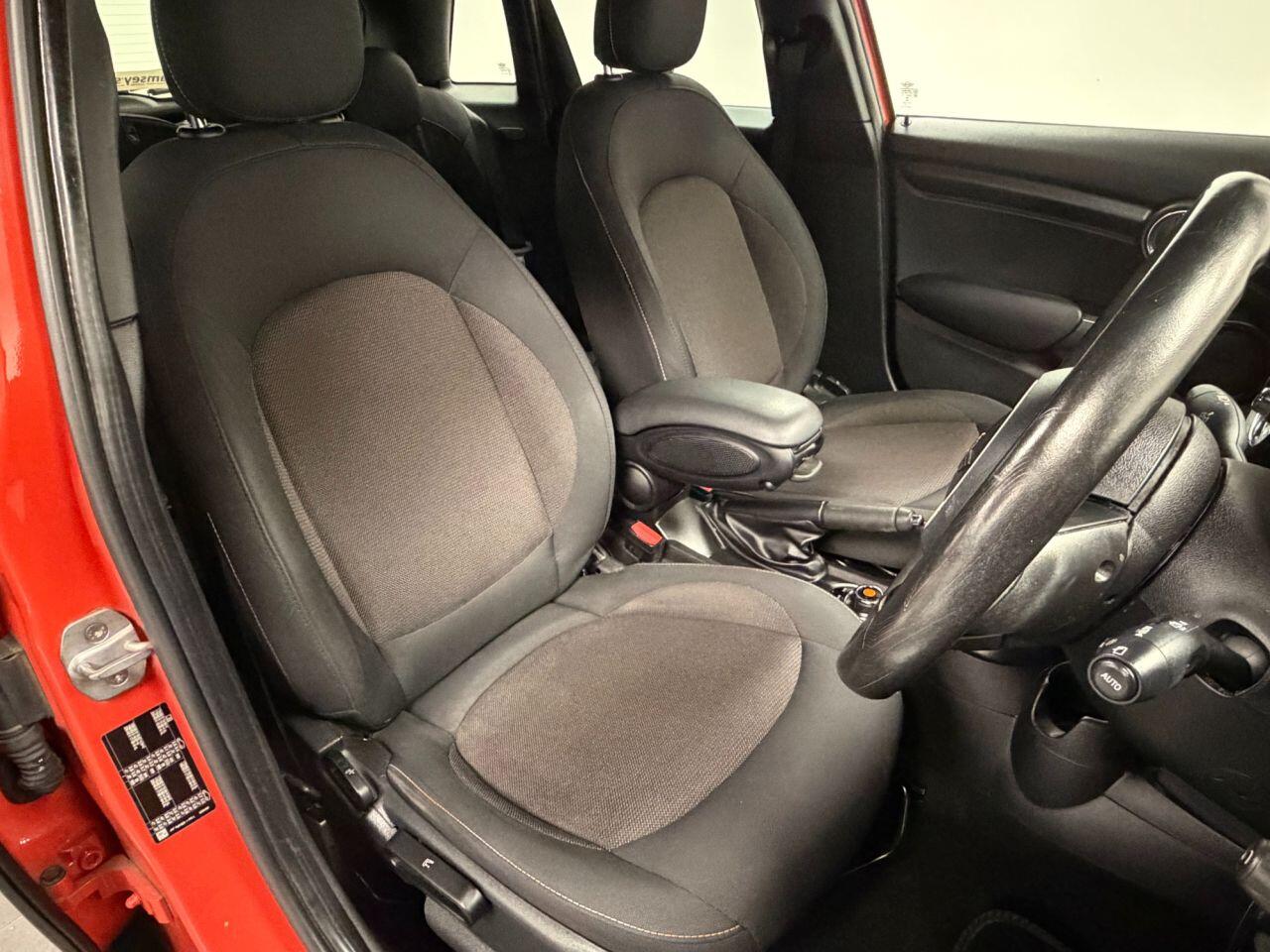 Used MINI Hatch 2018 for sale - 76913639: Photo 3