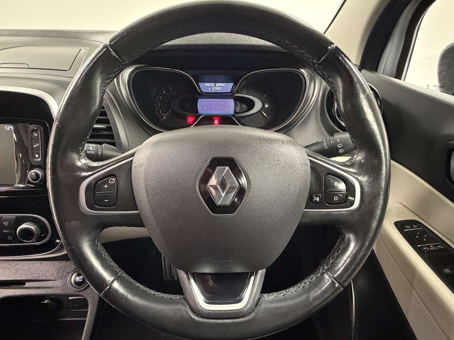 Used Renault Captur 2019 for sale - 77504095: Photo 21