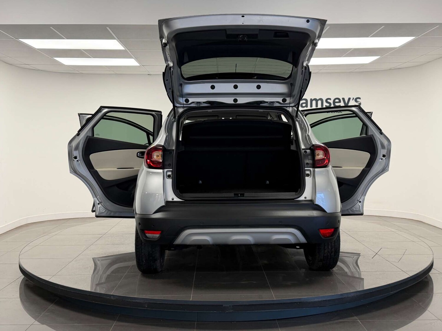 Used Renault Captur 2019 for sale - 77504095: Photo 31