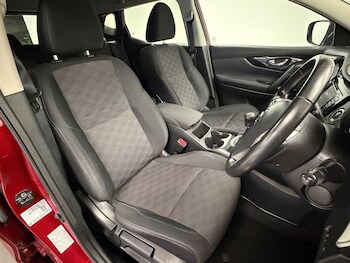 Used Nissan Qashqai 2016 for sale - 76700818: Photo