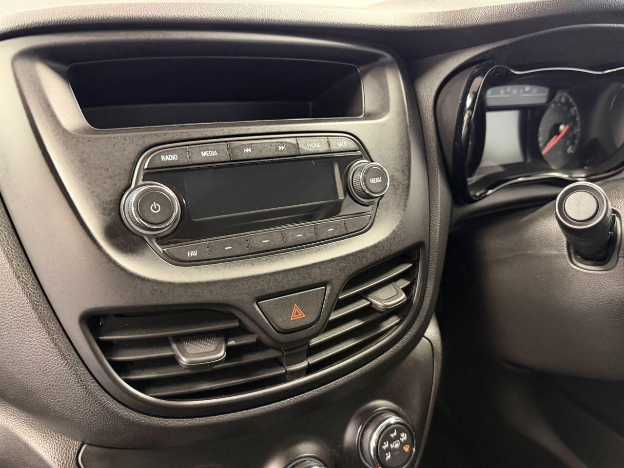 Used Vauxhall Viva 2017 for sale - 76700860: Photo 15