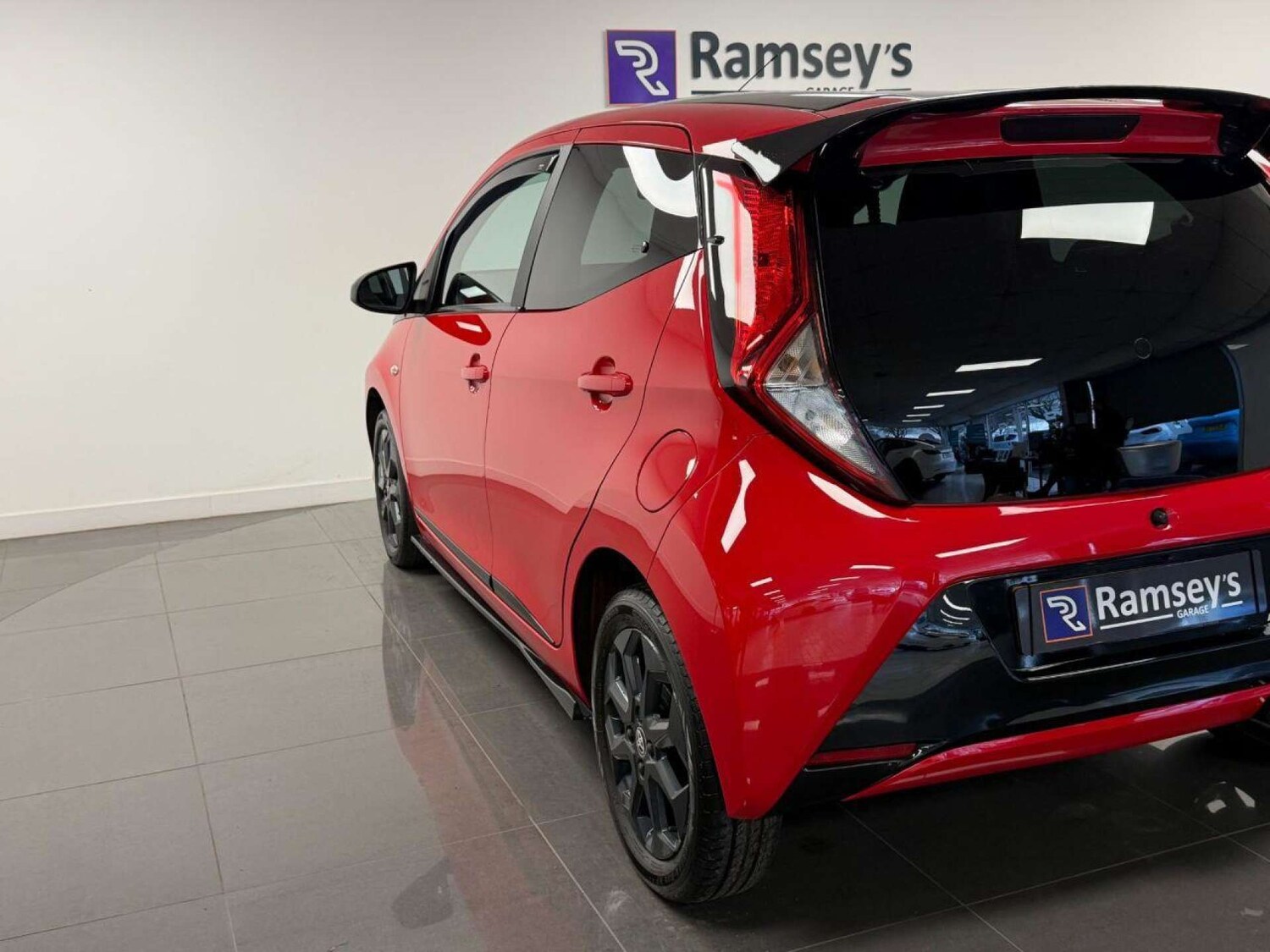 Used Toyota AYGO 2020 for sale - 77505995: Photo 35