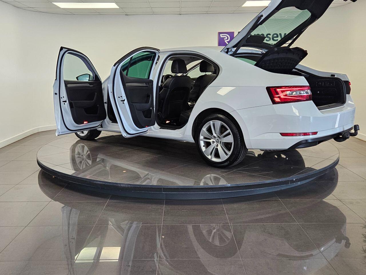 Used Skoda Superb 2017 for sale - 76561376: Photo 32