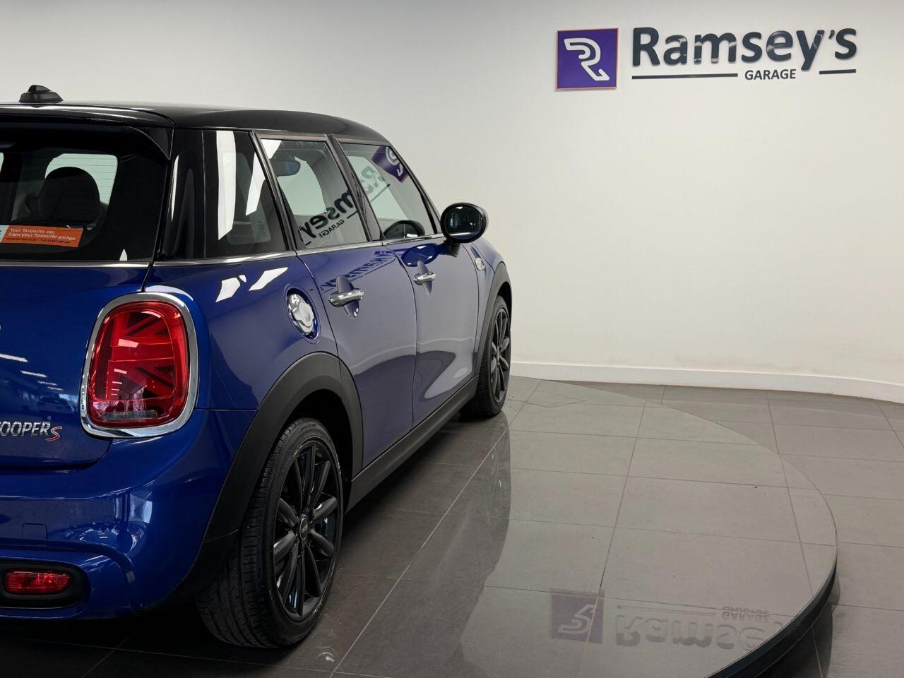 Used MINI Hatch 2019 for sale - 76701990: Photo 33