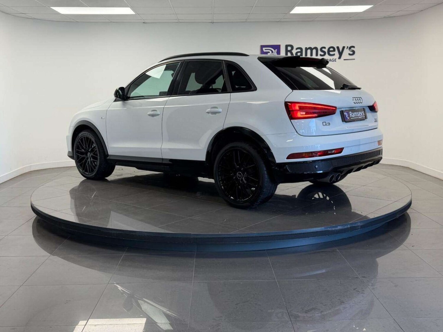 Used Audi Q3 2017 for sale - 77505996: Photo 19