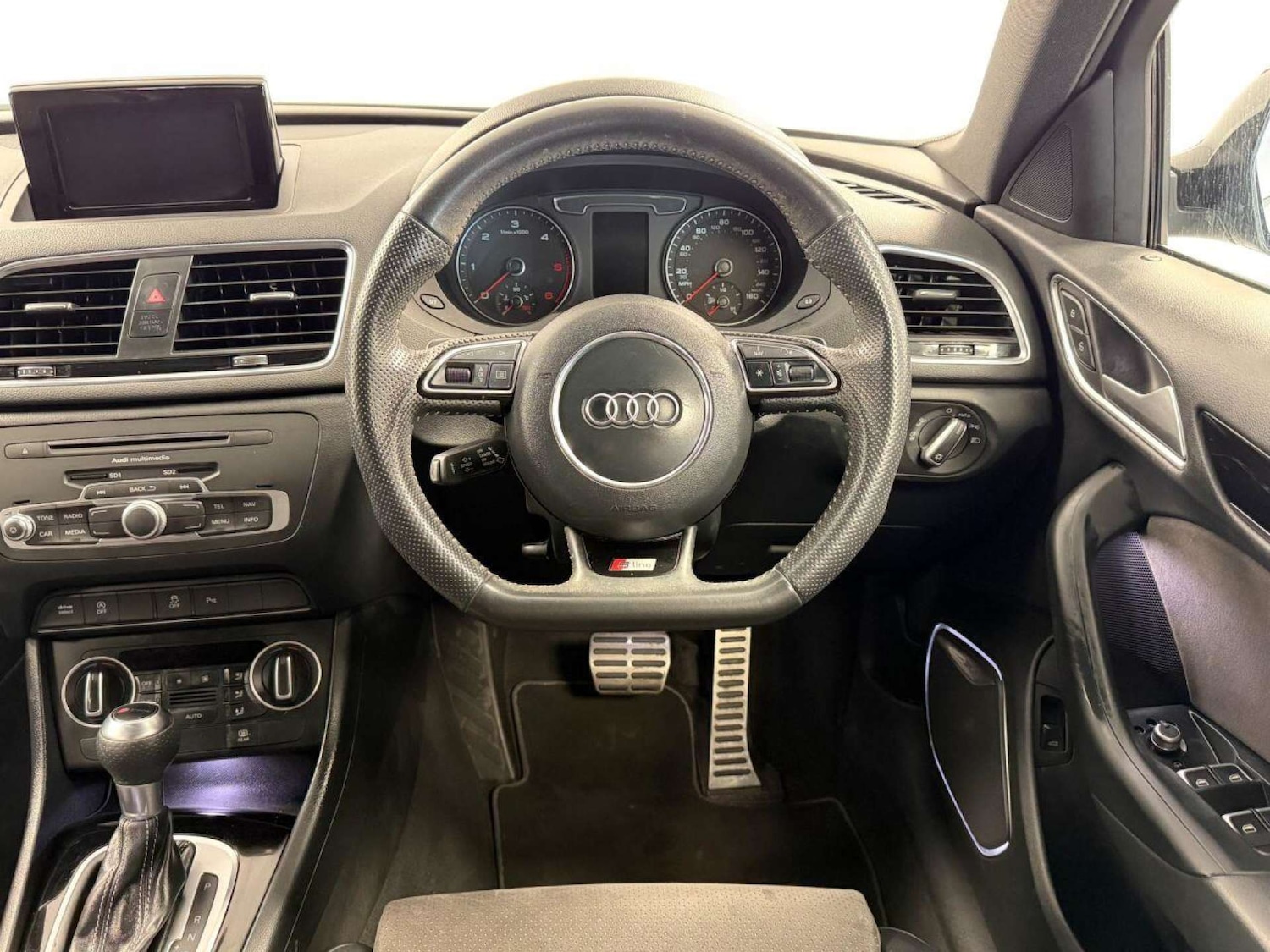 Used Audi Q3 2017 for sale - 77505996: Photo 2