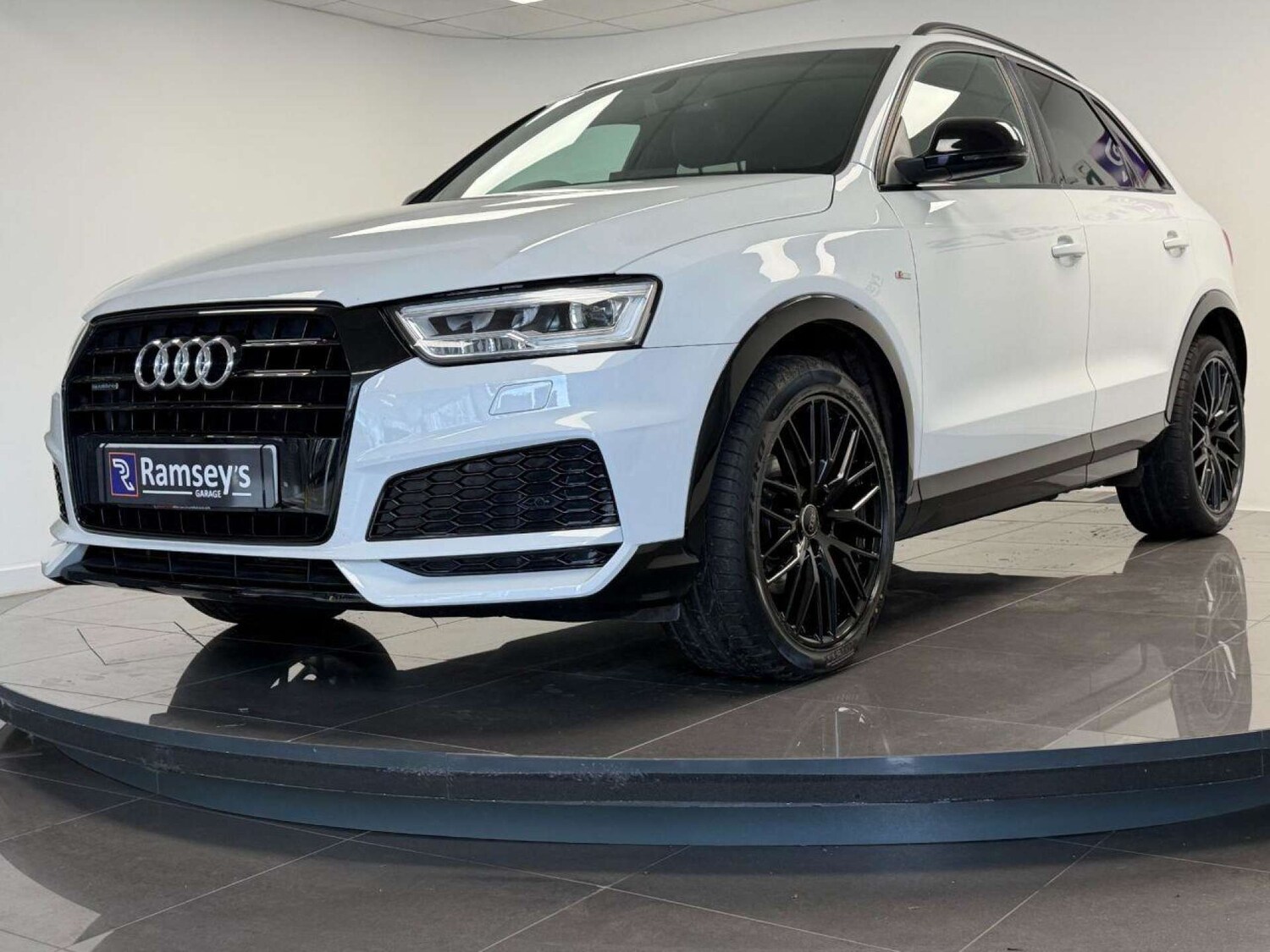 Used Audi Q3 2017 for sale - 77505996: Photo 35