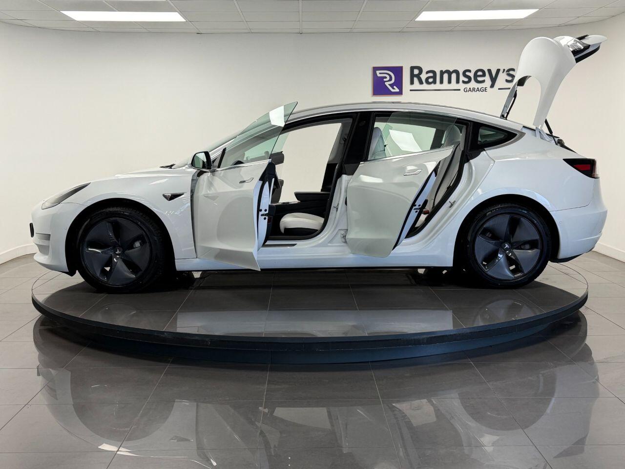 Used Tesla Model 3 2019 for sale - 76562000: Photo 29