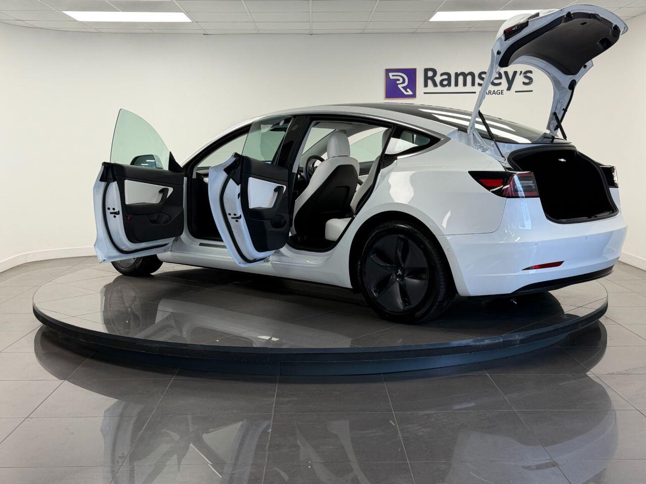 Used Tesla Model 3 2019 for sale - 76562000: Photo 30