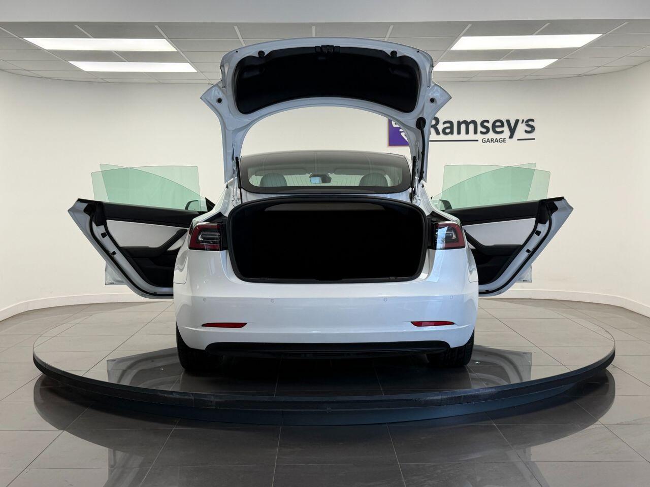 Used Tesla Model 3 2019 for sale - 76562000: Photo 31