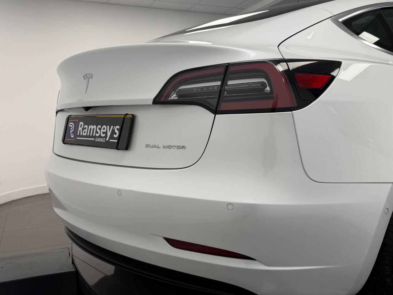 Used Tesla Model 3 2019 for sale - 76562000: Photo 39