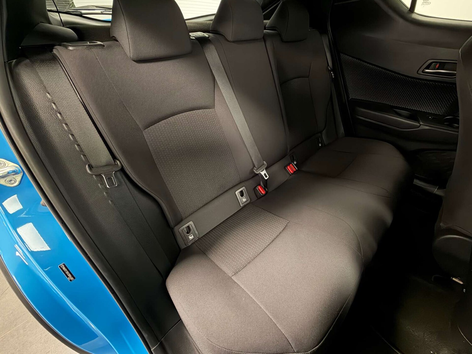 Used Toyota C-HR 2018 for sale - 77506005: Photo 11