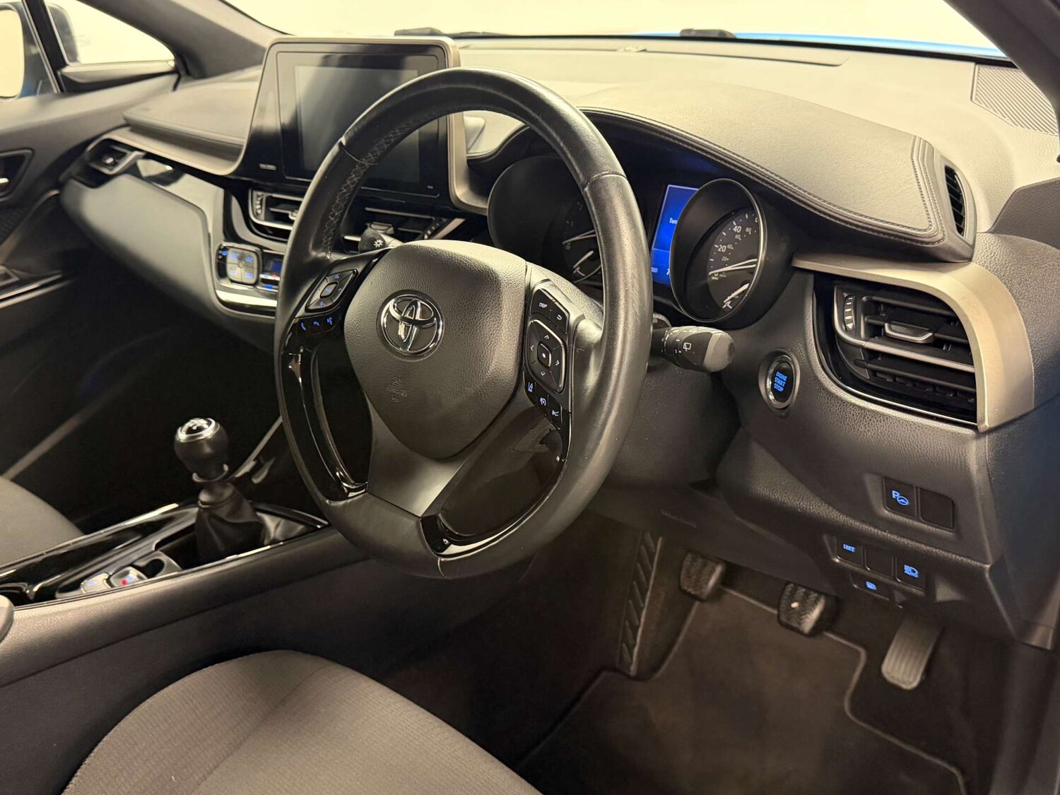 Used Toyota C-HR 2018 for sale - 77506005: Photo 14