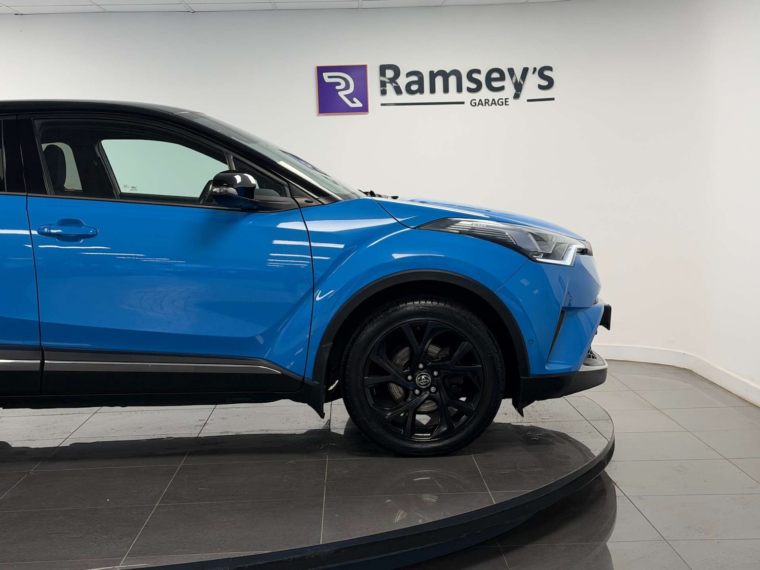 Used Toyota C-HR 2018 for sale - 77506005: Photo 23