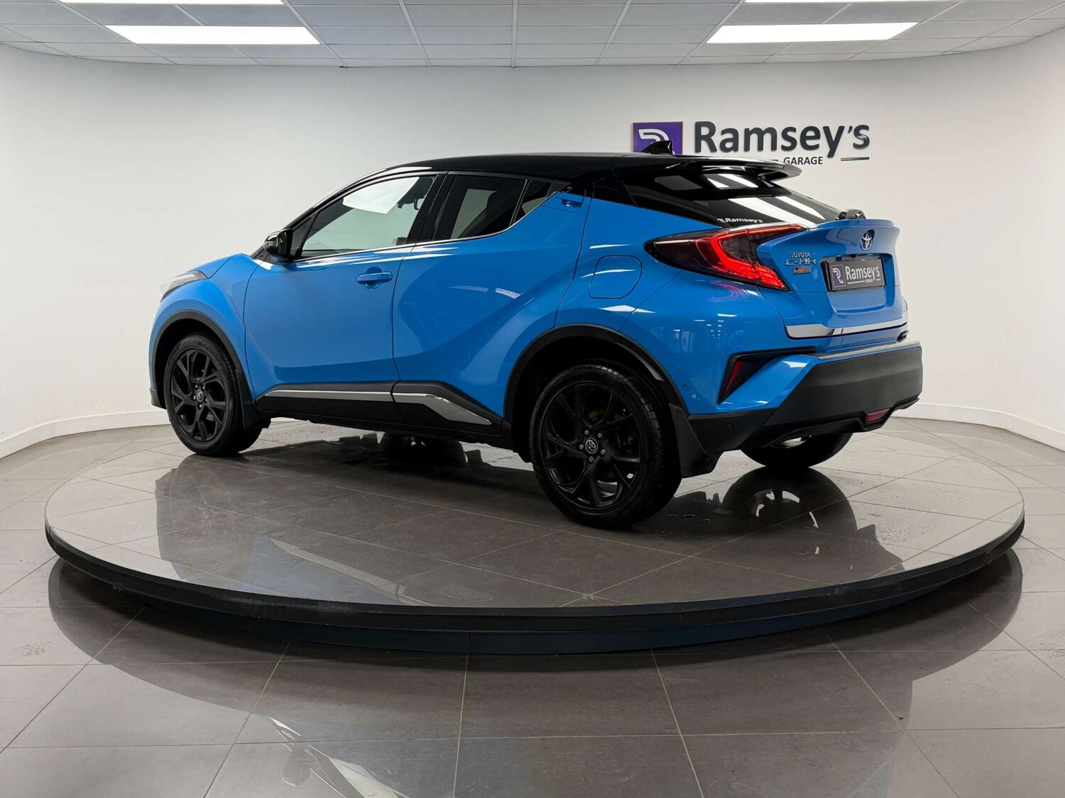 Used Toyota C-HR 2018 for sale - 77506005: Photo 26