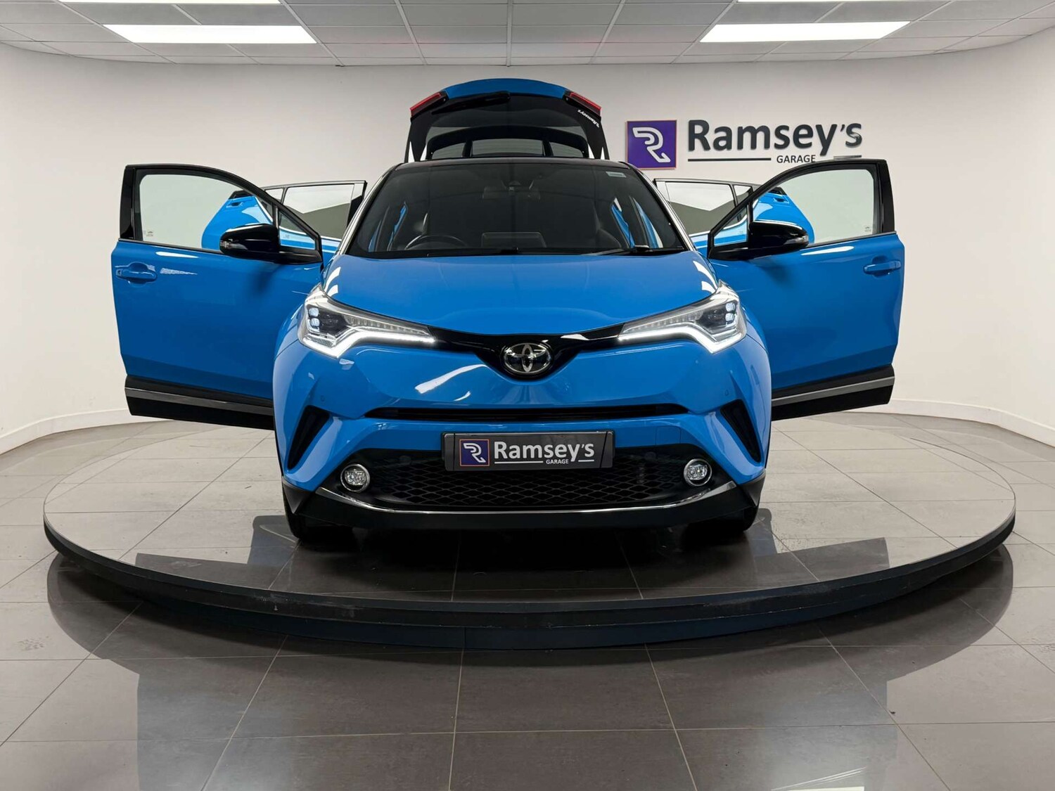 Used Toyota C-HR 2018 for sale - 77506005: Photo 28