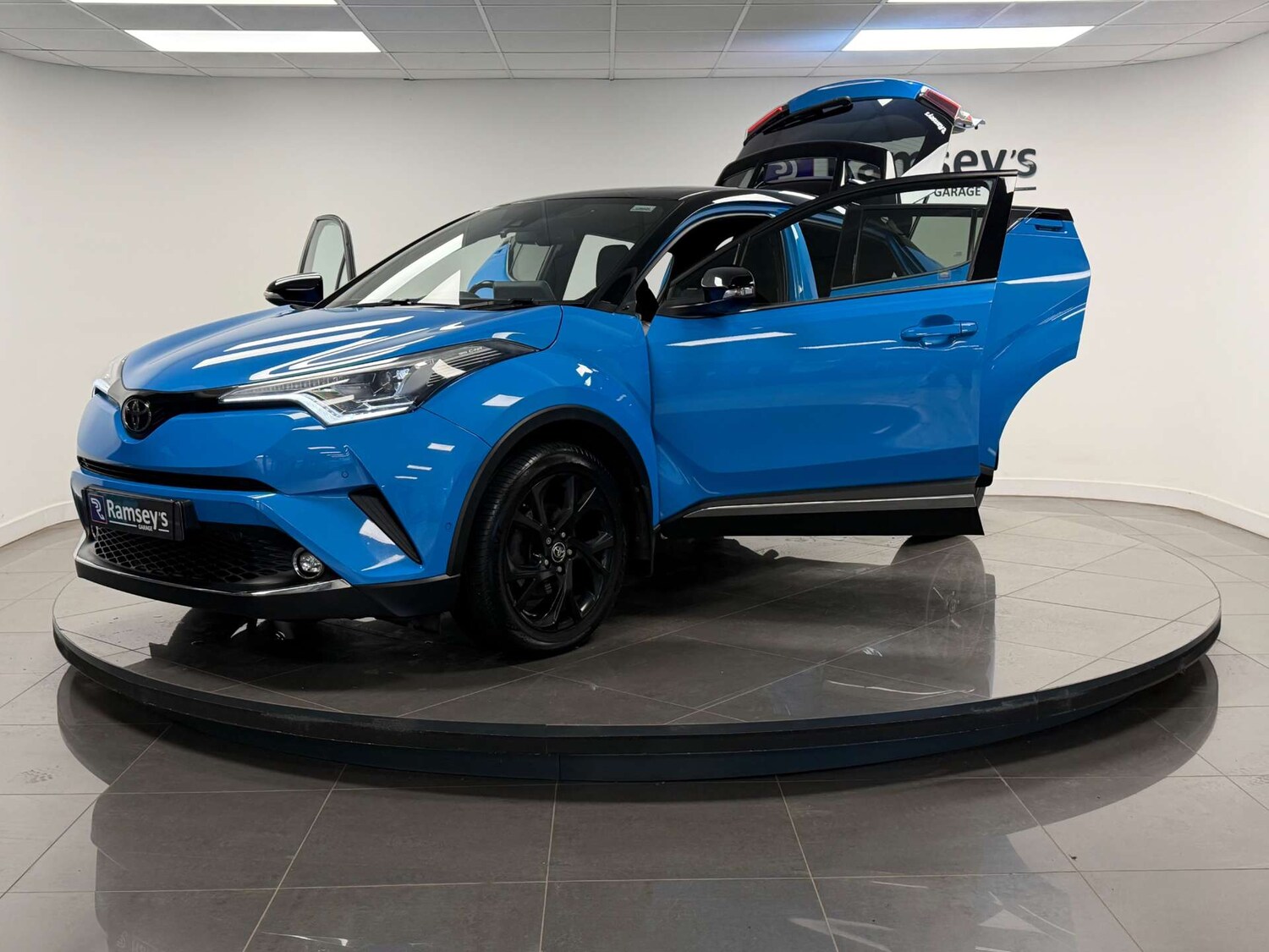 Used Toyota C-HR 2018 for sale - 77506005: Photo 29