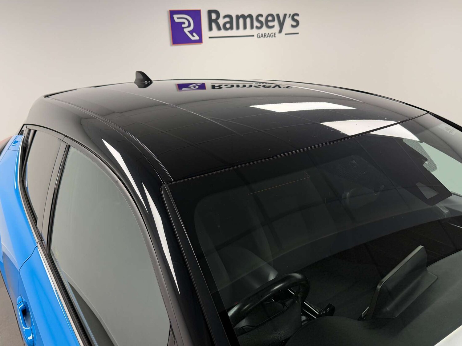 Used Toyota C-HR 2018 for sale - 77506005: Photo 37