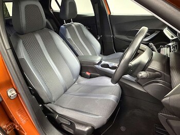 Used Peugeot 2008 2020 for sale - 77506003: Photo